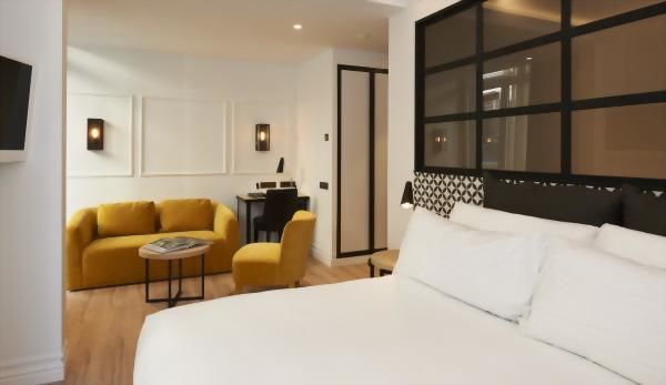 Hotel The Serras Barcelona – Gran Deluxe Room